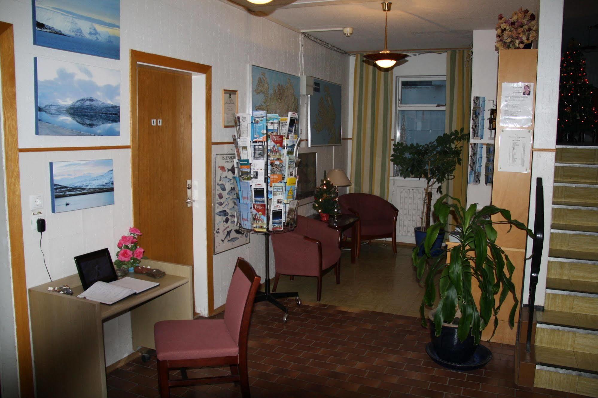 Reykjanes Hostel Exterior foto